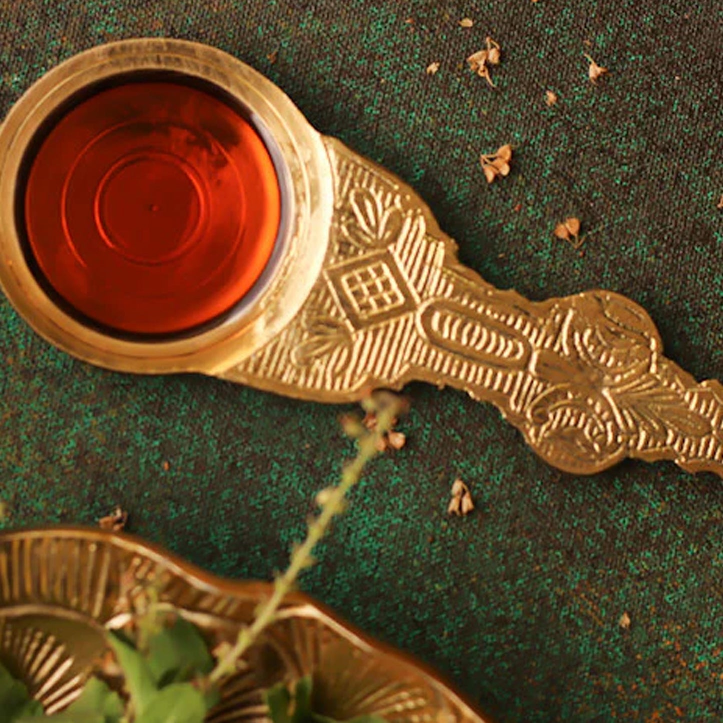 Nalpamaradi Thailam | Skin Brightening & Tan Removal Face & Body Oil, Boosts Radiance, Improves Skin & Deep Hydration